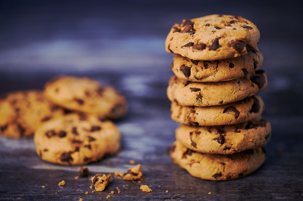 sStack of chocolate cookies